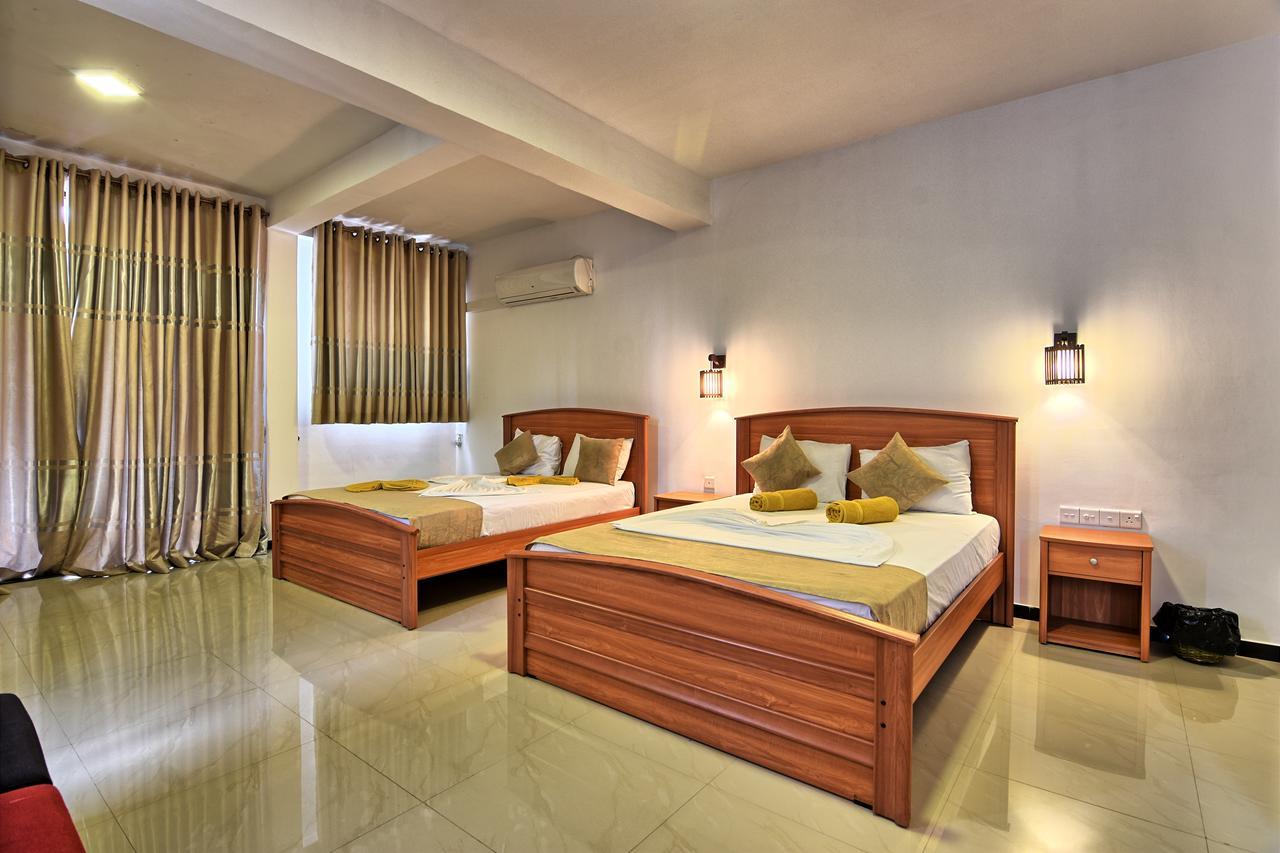 Oak Ray La Ella Breeze Hotel Exterior photo